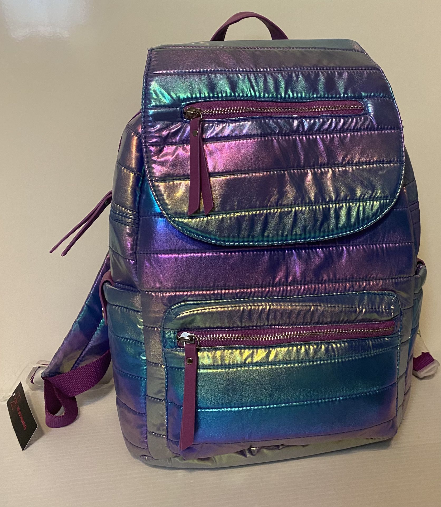 Great NEW Girls Backpack!   24.88$ Retail