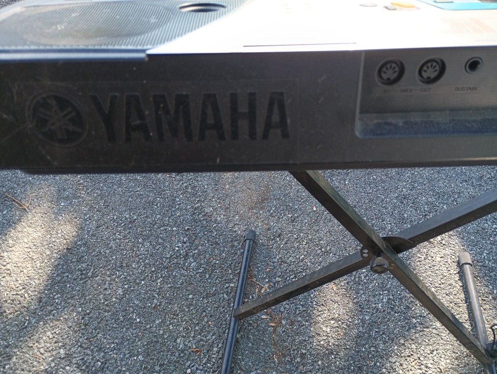 Yamaha Keyboard