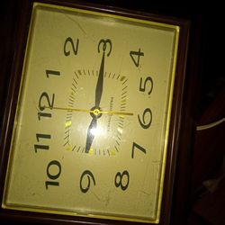 Vintage General Electric Wall Clock