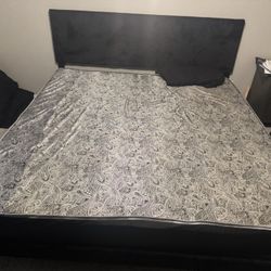 King Size Bed 