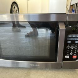 Toshiba Microwave Oven-OBO