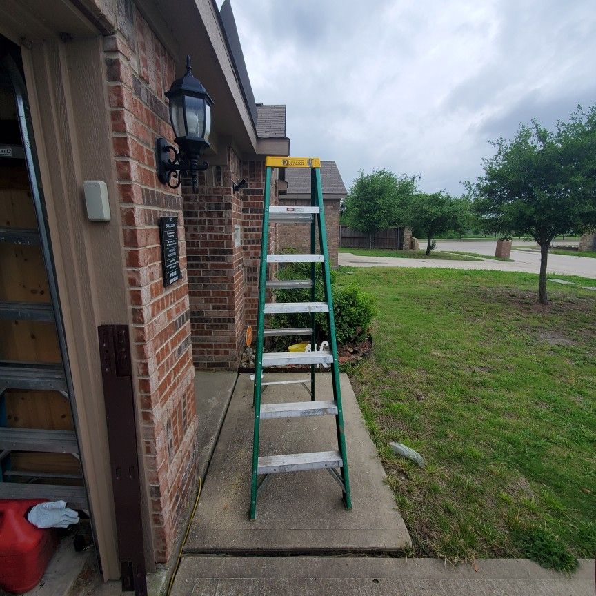 7 Ft Ladder