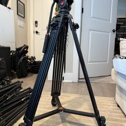 Viltrox VX18M Heavy Duty Video Tripod w/ Fluid Head