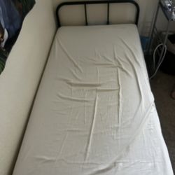 Twin XL bed frame + Mattress 