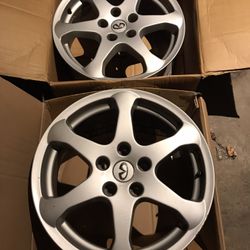 Infiniti G35 4 Alloy 17x7 Rims.