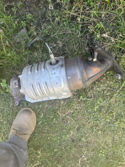 2009 Honda Part Out  Exhaust System
