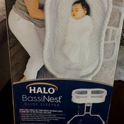 NEW HALO BASSINEST GLIDE SLEEPER IN BOX 