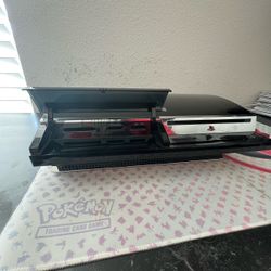 Sony PlayStation 3. Backwards compatible