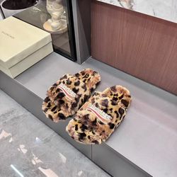 Balenciaga Slides