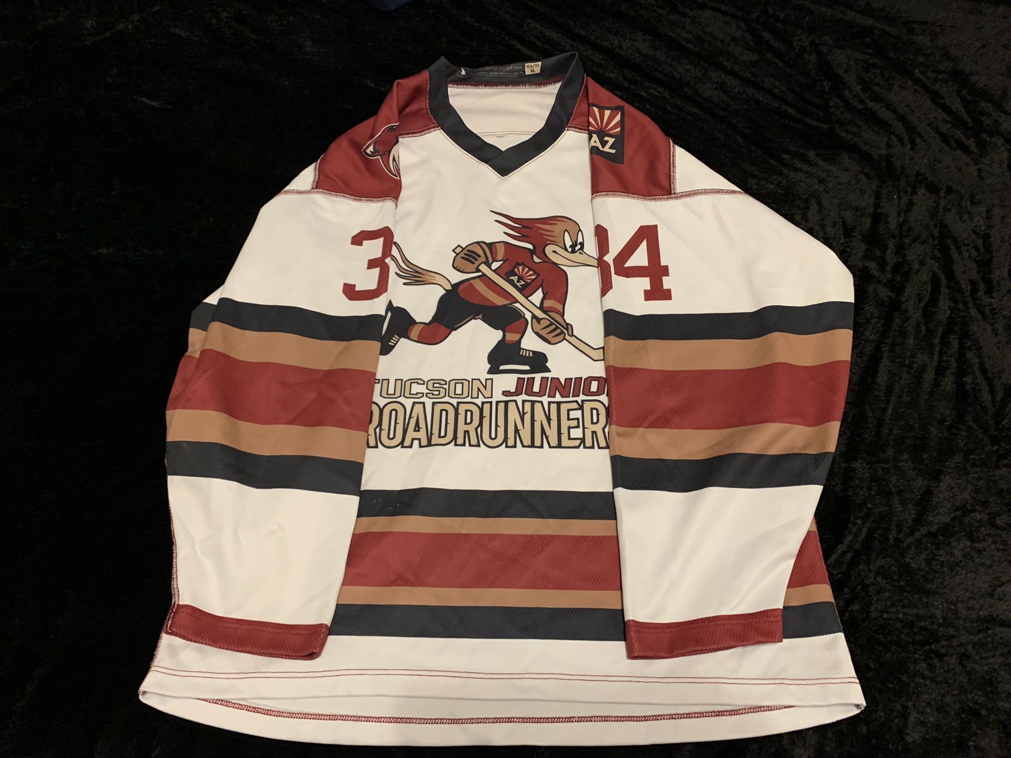 Boys XL Tucson Roadrunners Hockey Jersey