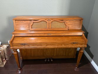 Piano - Baldwin Acrosonic