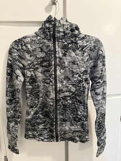 Lululemon  hoodie with zipper 
