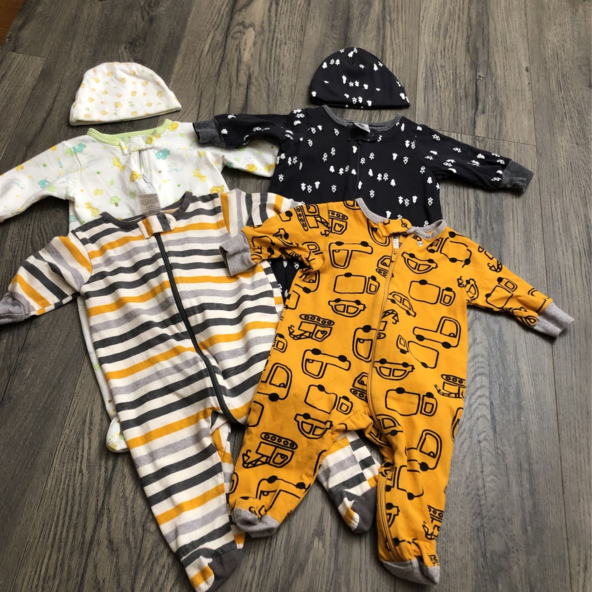 Carters Baby Boy Size 0-3 Months Set