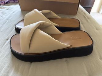 Flattered Shoes For Women New Size 8/12