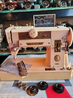 Vintage Singer 401A sewing machine 1957