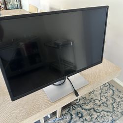 HP 32s 31.5” Display Monitor Model: 2UD96AA