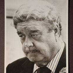 Jackie Gleason Portrait TV Movie Actor 8x10 Glossy Black And White Vintage Still Photo Picture Collectible