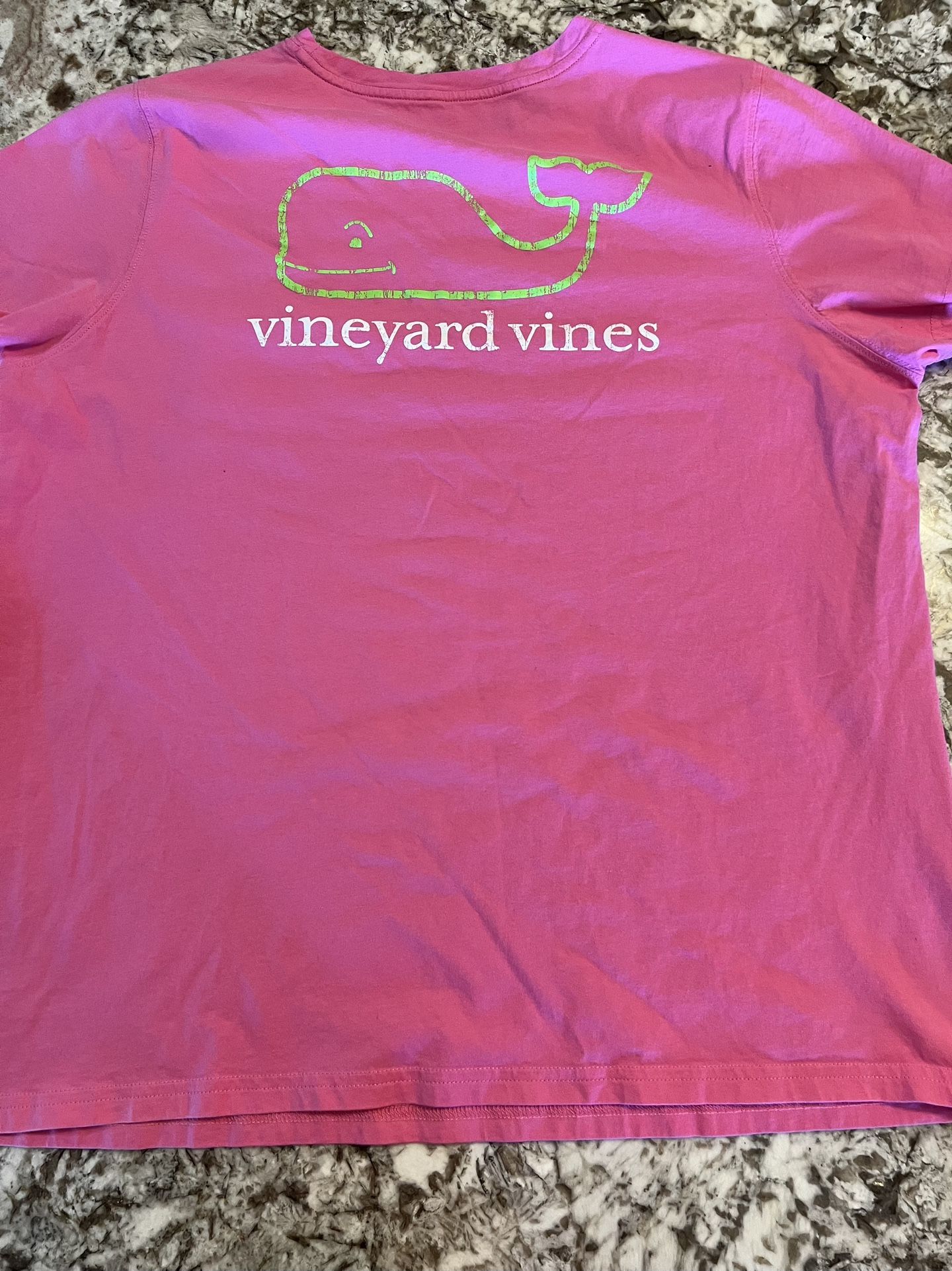 Xl Vineyard Vines Bright Bubble Gum Pink T Shirt Whale  100% Cotton Short Sleeve