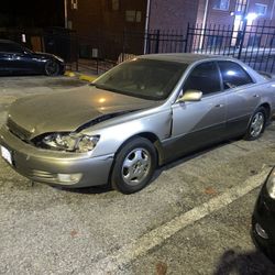 1999 Lexus ES 300