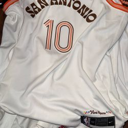 Men’s Spurs City Edition Jersey And Shorts