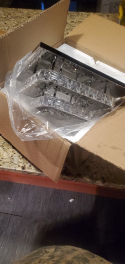 Light-29cm x 29cm  X 15 cm