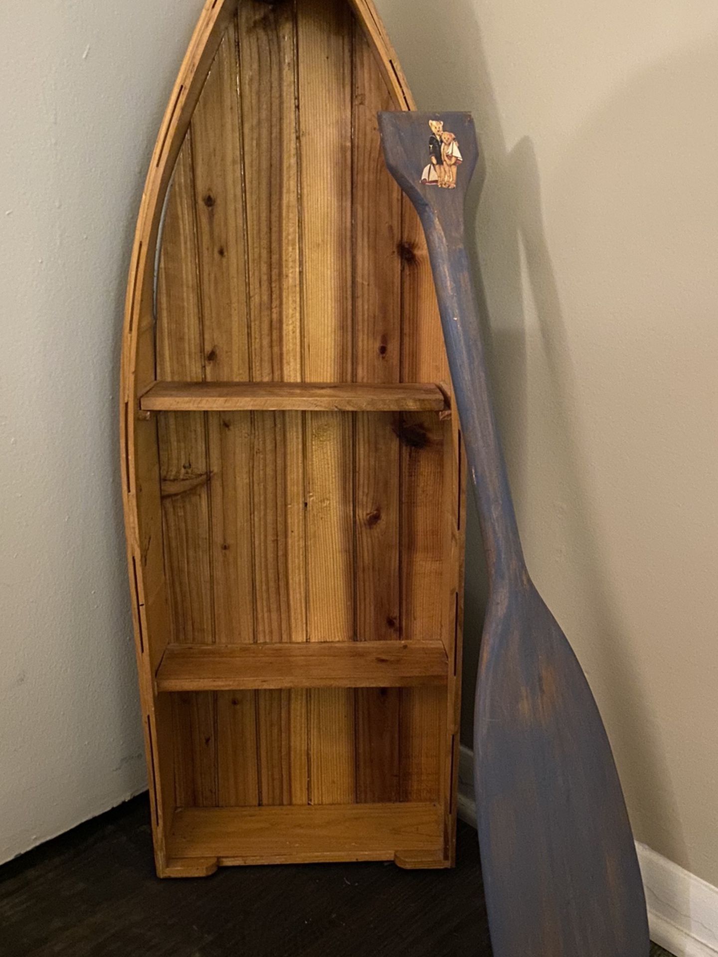 Freestanding Boat Shelf Decor With Oar