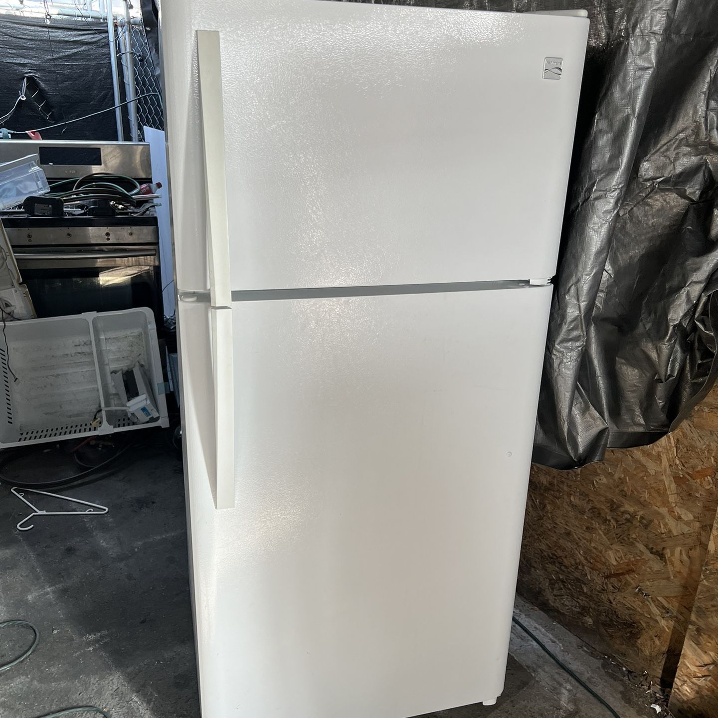 White Kenmore Apt Size Top Freezer Fridge We Deliver And Install👨🏻‍🔧🚚