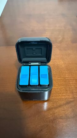 Go Pro Hero 9-10-11-12 battery charger + 3 batteries