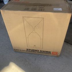 JBL Bookshelf Speakers Like New!!