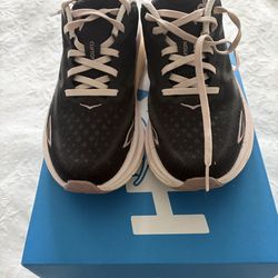 Hoka Clifton 9 Running shoes