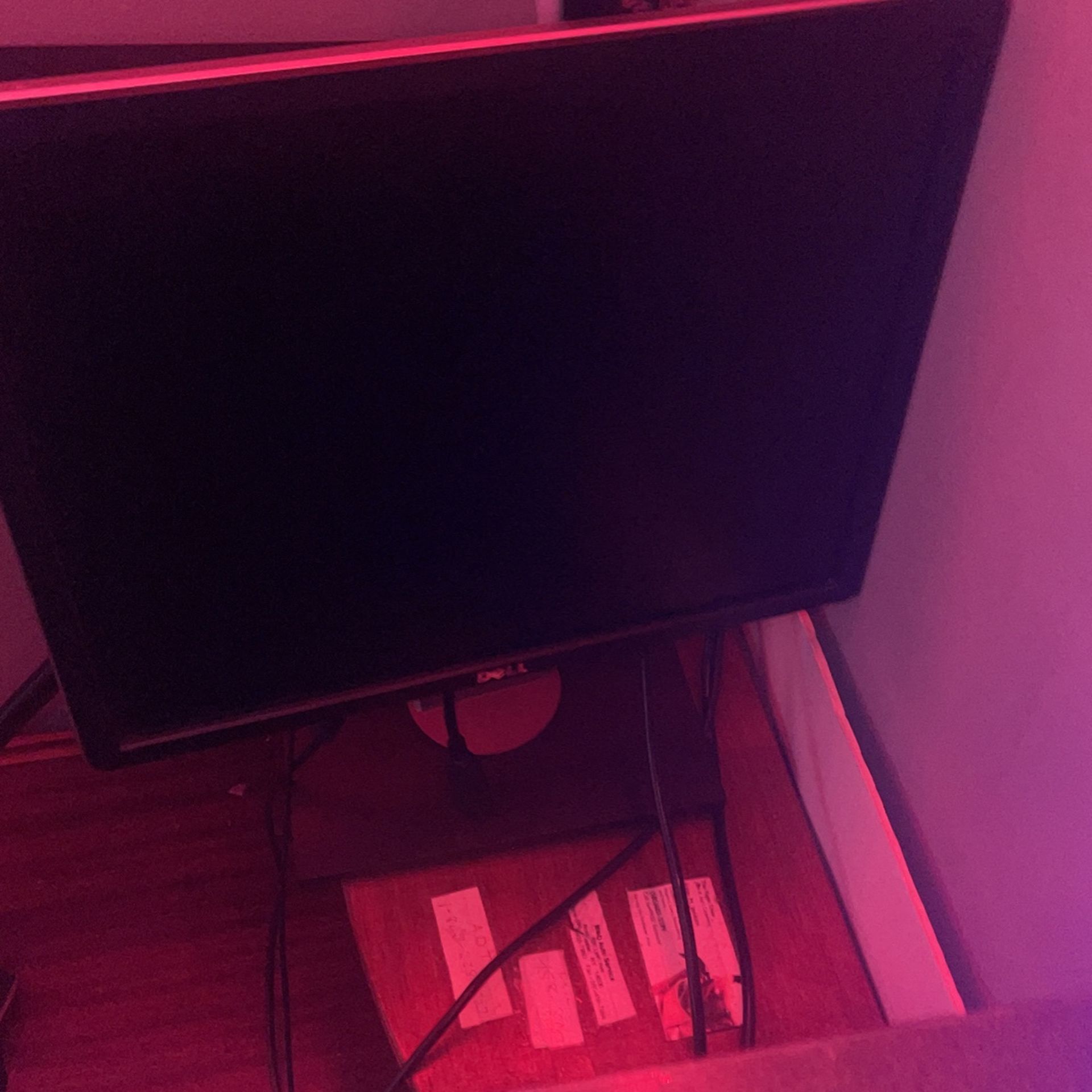 Pc It Comes With The Keyboard And Mouse