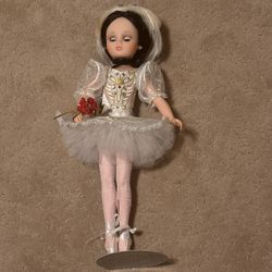 Madame Alexander “ The Ballet Collection “ Swan Lake Rare 18 Inch Doll