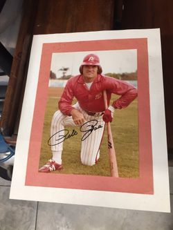 Pete rose signed picture