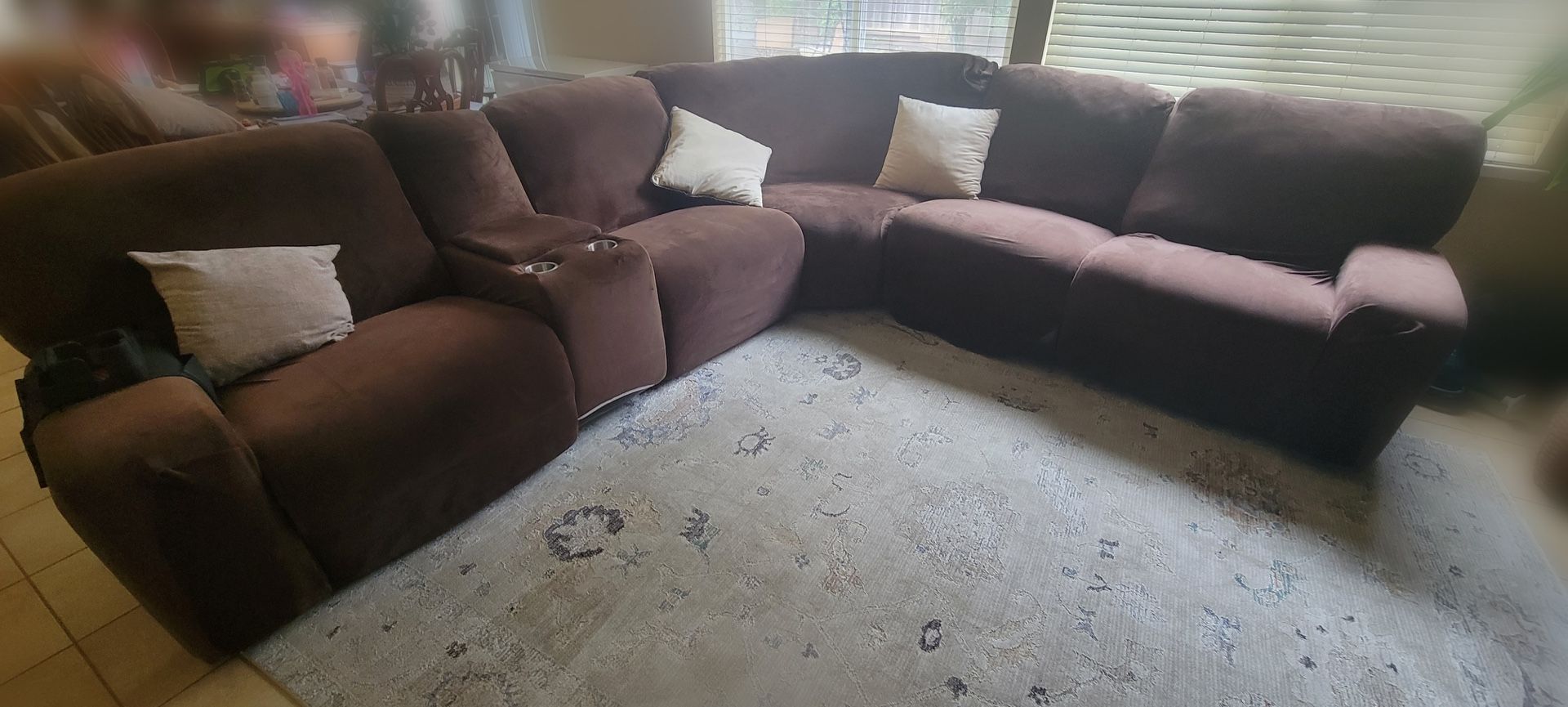 FREE COUCH SET– MUST PICK UP