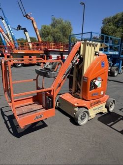 JLG Toucan 26E Vertical Mast Lift