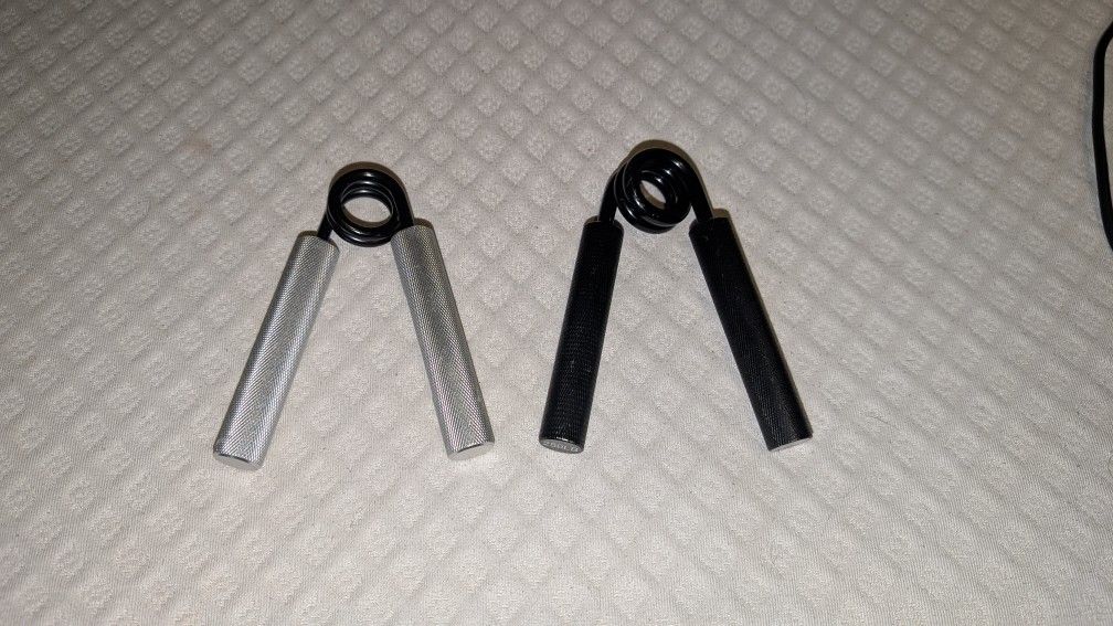 Metal Hand Grippers (100lbs and 250lbs)