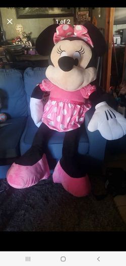 Extra large Minnie plush .60"