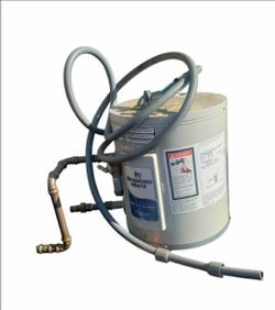 6 Gallon Like New Hot Water Heater