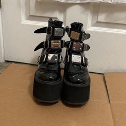 Deomias Black Boots