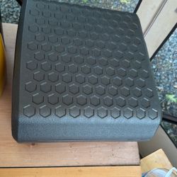 90% new safe. $50. Completely intact.