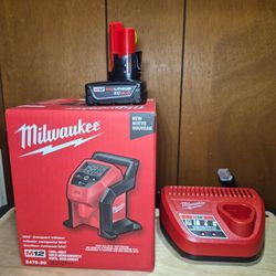 Milwaukee M12 Compact Inflator with 4.0 Battery and Charger