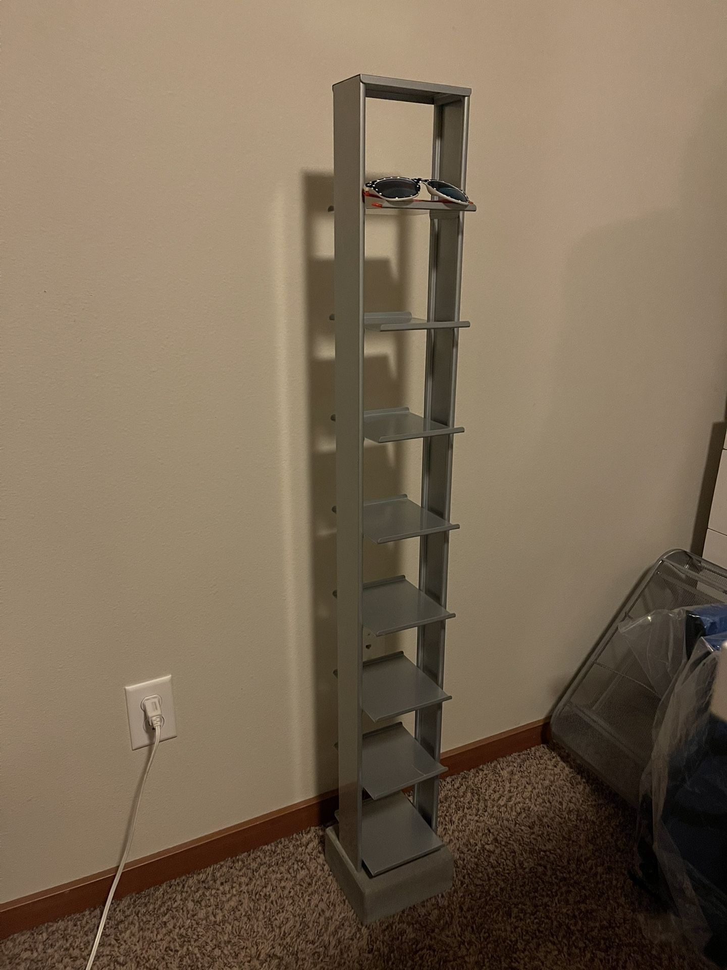 Cd Stand/ Knickknack Stand With Cement Base