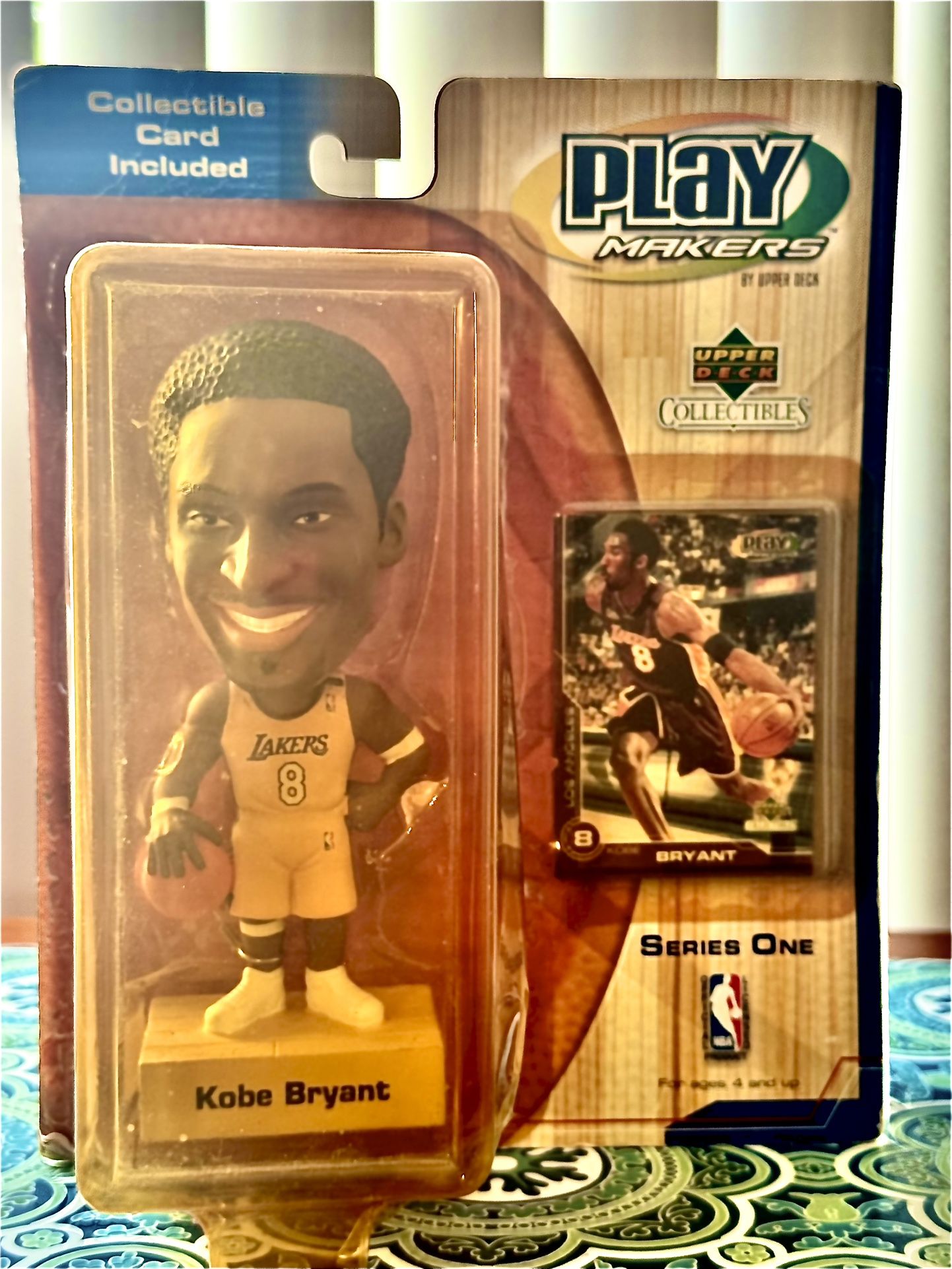 Kobe Bryant and Shaquille O’Neal Upper Deck Special Edition PlayMakers Bobblehead 2000.