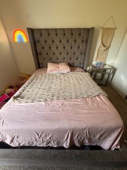 Queen bed