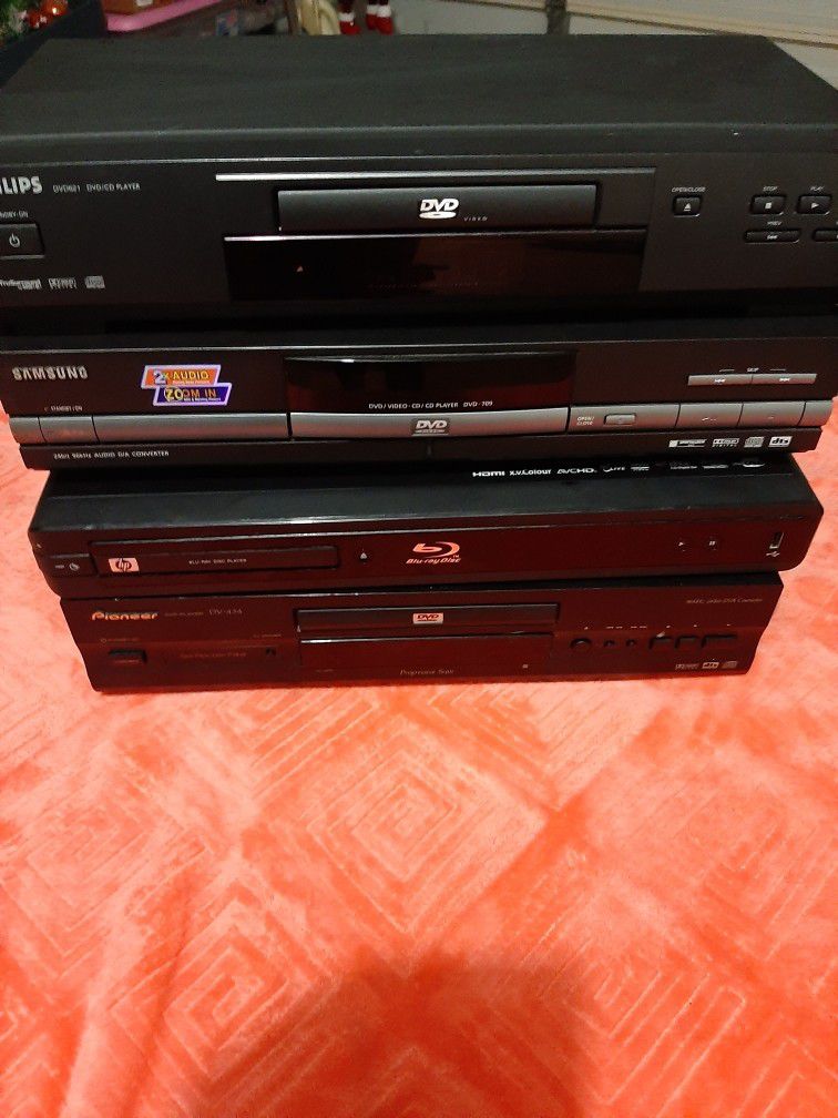 DVD Players Lot..lights.. camera ..action..