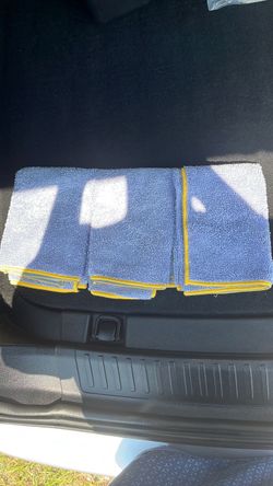 Blue Microfiber Towels with Yellow Trim – Set of 3