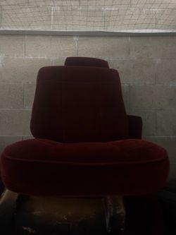 Burgundy GBody seats