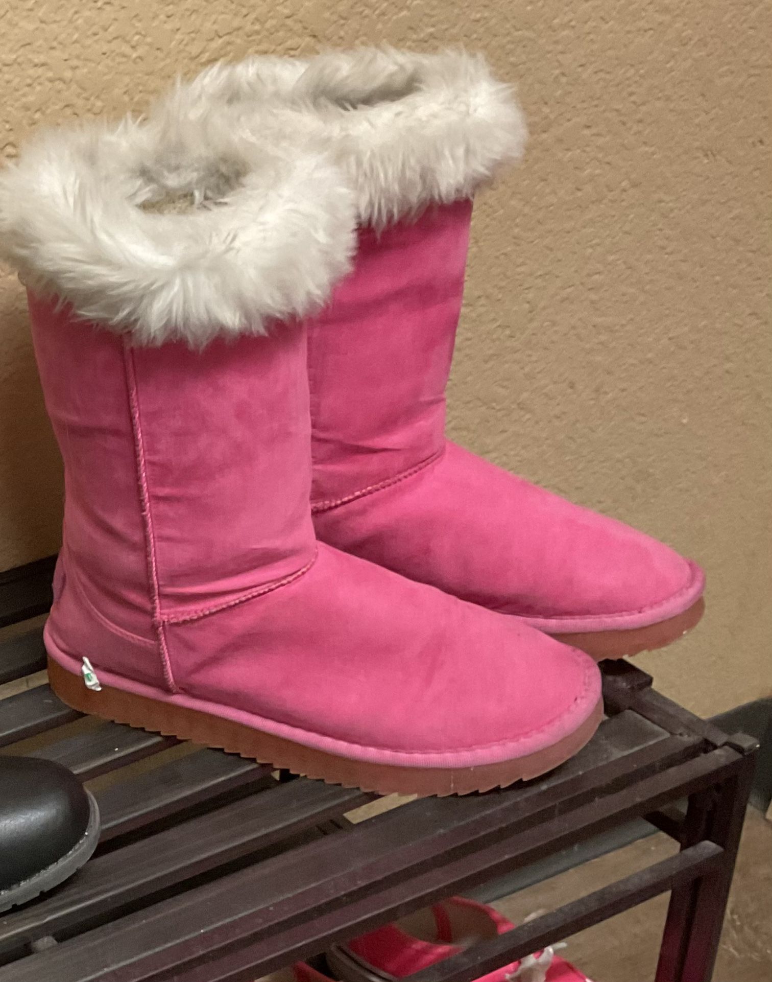 Pink Furry Boots 