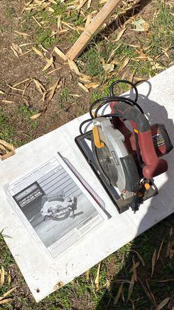 Circular saw with laser guide system