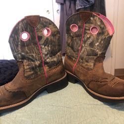 Ariat Boots Size 9 Good Used Condition 